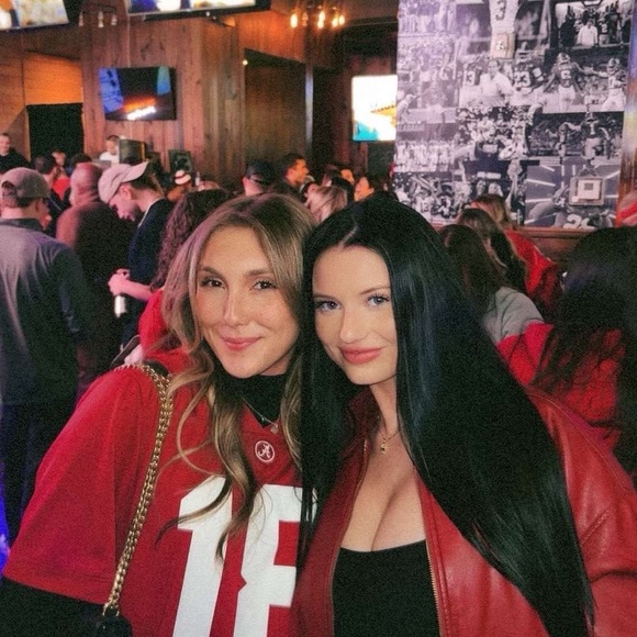 Meet your Posher, Brooke - Picture 3 of 6